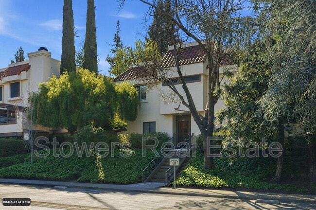 Photo - 500 Churchill Downs Ct