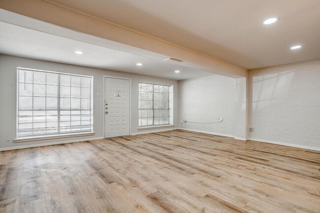 Photo - Charming 1 Bed 1 Bath - Great Location Unit A