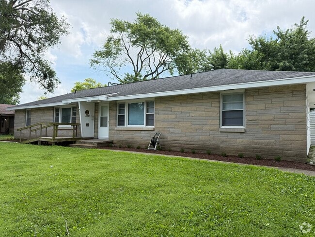 Building Photo - 1703 W Union St Rental