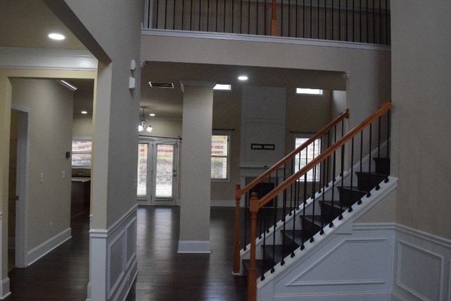 Photo - 480 Meadow Hill Dr