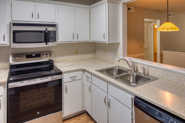 Photo - 104 Oyster Shell Ln