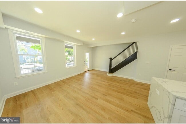 Photo - 1632 T St SE