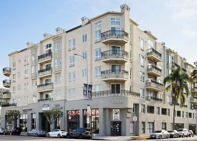 Building Photo - 12222 Wilshire Blvd Unit 208