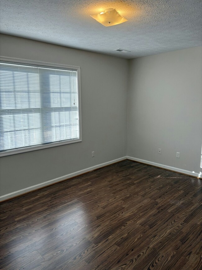 Photo - 5802 Raiford Cir