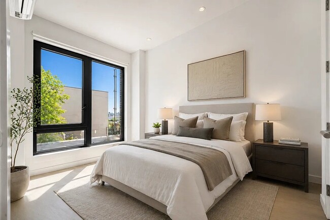 Photo - 2363 Bedford Ave Unidad 531B