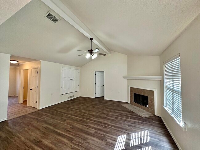 Photo - 1907 79th St