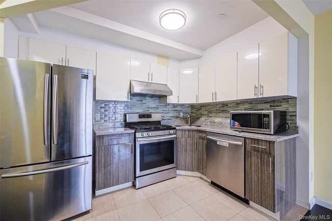 Photo - 55-12 138th St Unit 7F