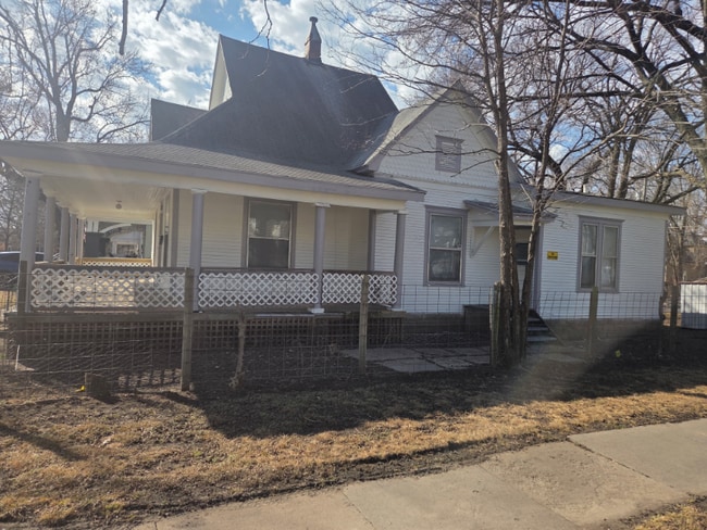 Photo - 157 N Estelle St