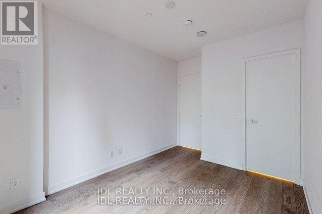Photo - 25 Richmond St E Unit 408