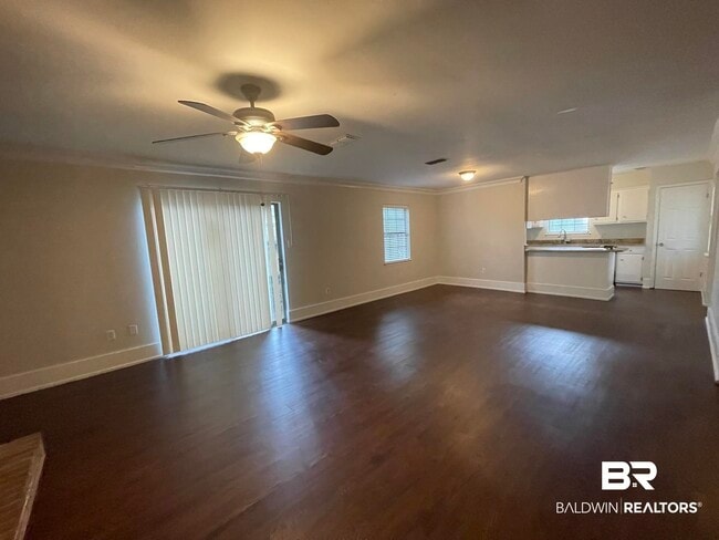Photo - 107 Brentwood Dr