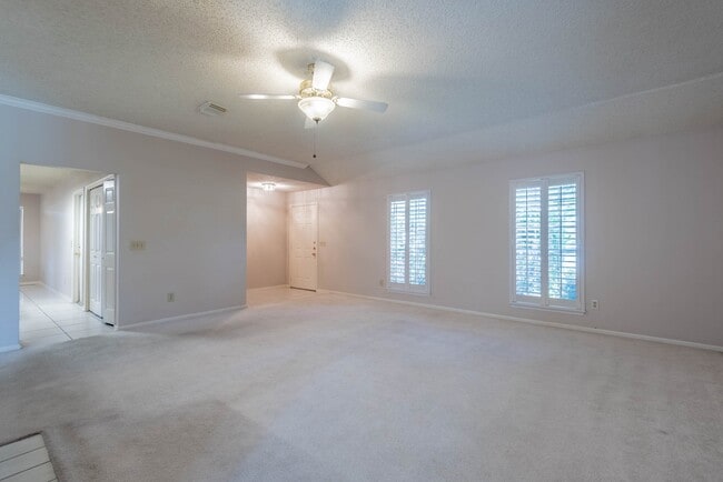 Photo - 8926 Village Hills Dr