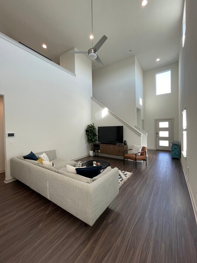 Photo - 10304 Fulton Ave