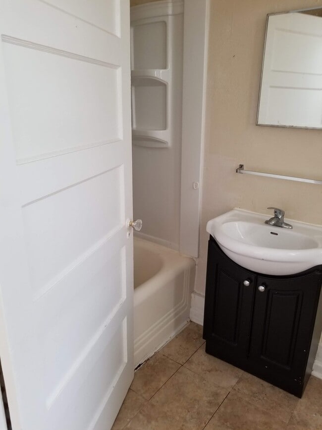 Photo - 406 S Park Ave Unidad A