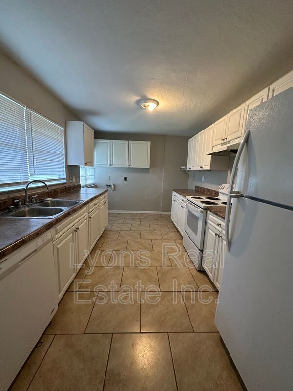 Photo - 2210 Cantor Ln Unit A