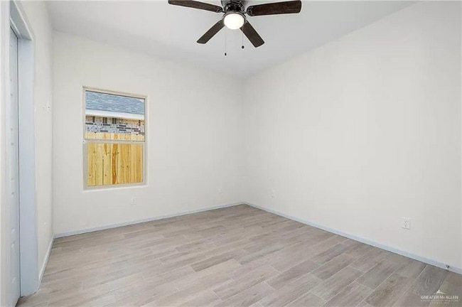 909 W Mahala Ave Unit 2