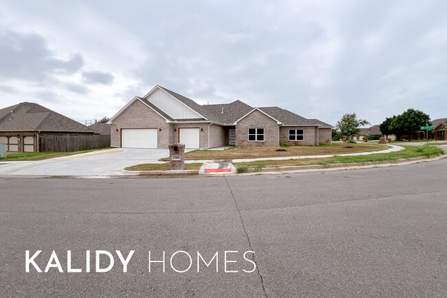 Photo - 12800 NW 6th St