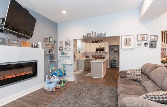 Photo - 406 Orange St