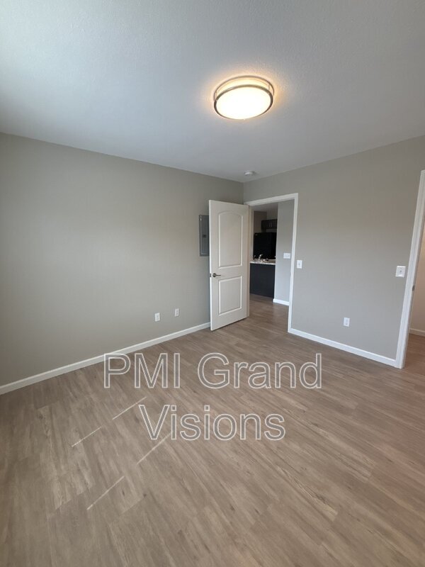 Photo - 1401 W North 4th St Unit 6