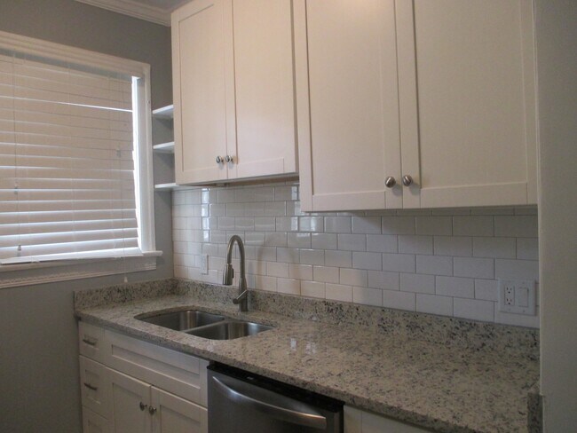 Photo - 2047 Forbes St Unit 03