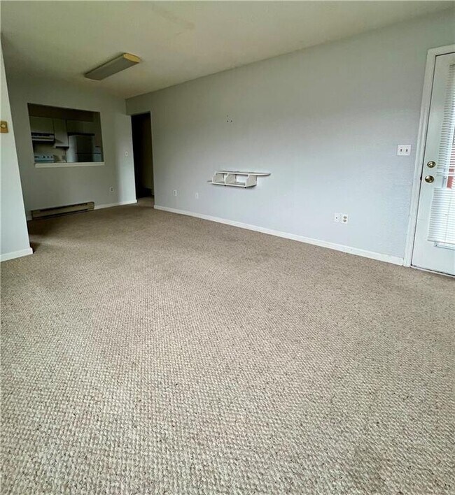 Photo - 60 Davos Pointe Unit B-8