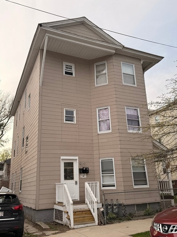 Building Photo - 20 Woodbine St Unit 1