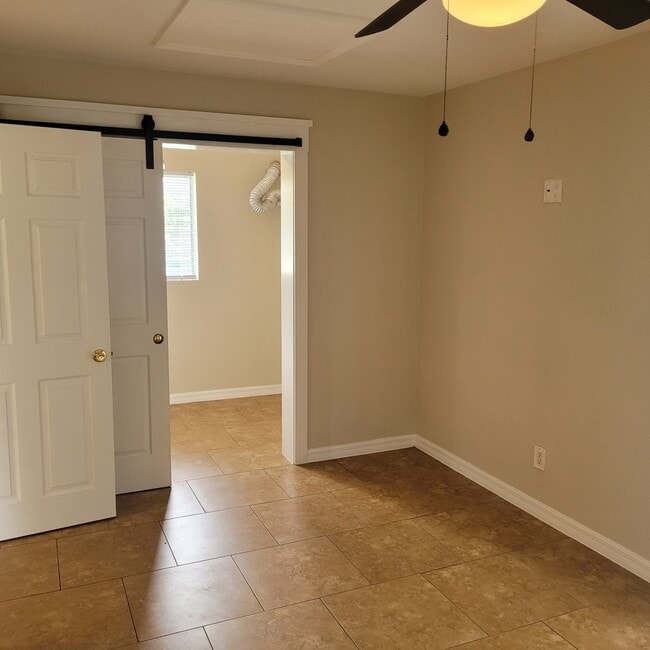 Photo - 1824 Beachwood Dr