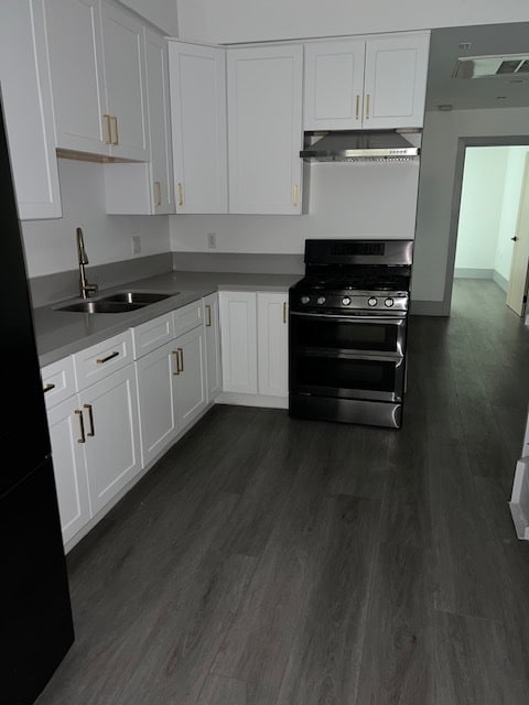 Photo - 14954 Sherman Way