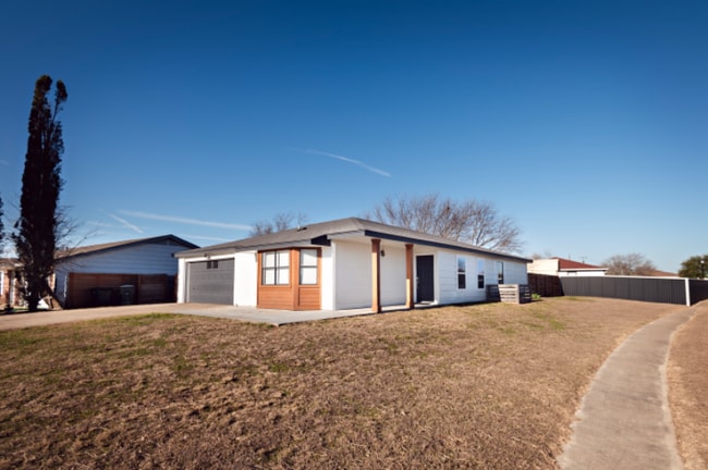 Building Photo - 2700 Terry Dr Rental