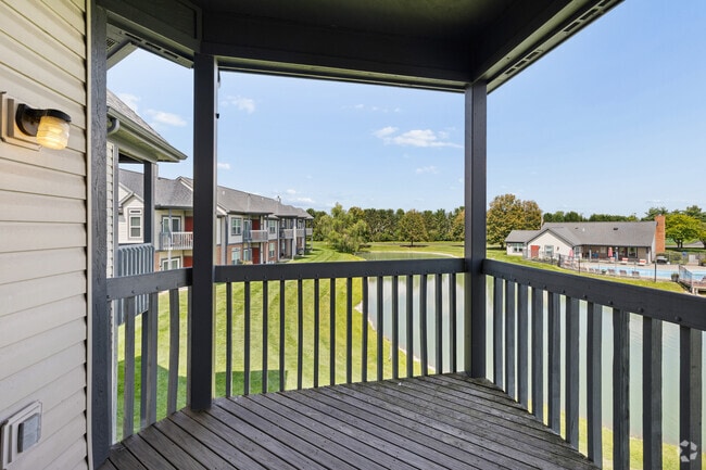 3BR, 2BA - 1,232SF - Balcony