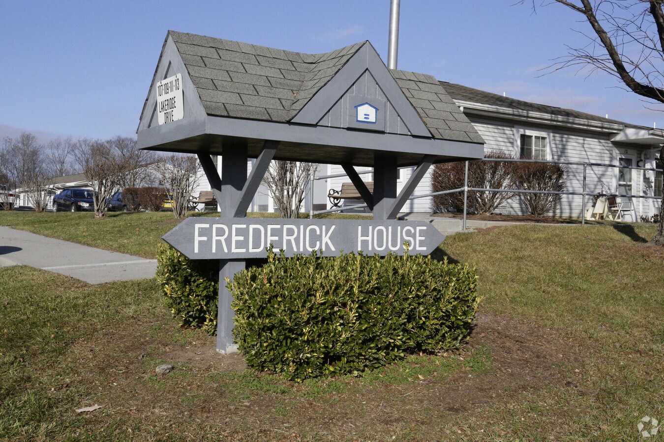Photo - Frederick House