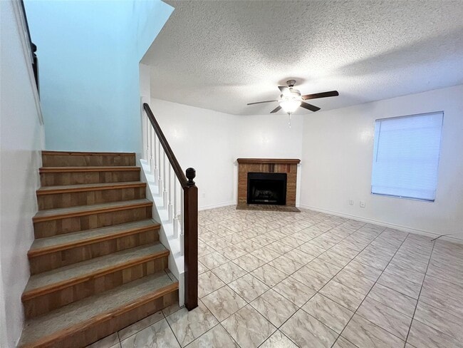 Photo - 12710 Leader St Unit B