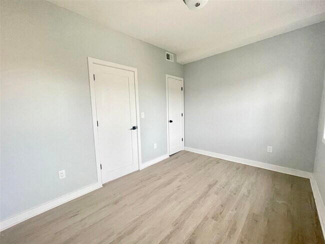 Photo - 86 Sherman Ave Unidad 1