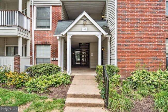 Building Photo - 12151 Penderview Ln Unit 2035 Rental