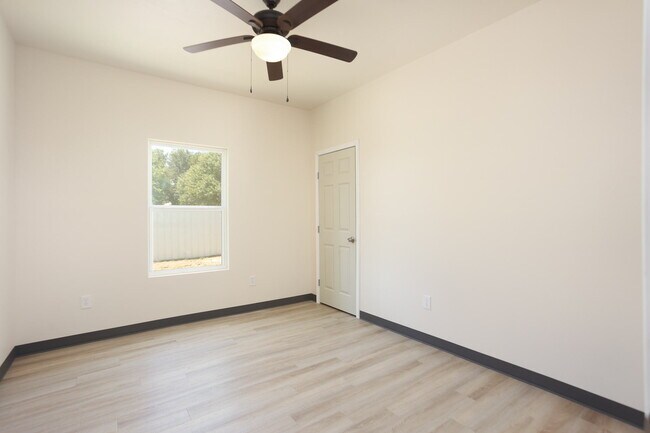 Photo - 22806 Shady Forest Dr Unidad A