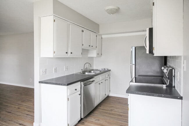 Building Photo - 16955 Garcia Way W Unit 2 Rental