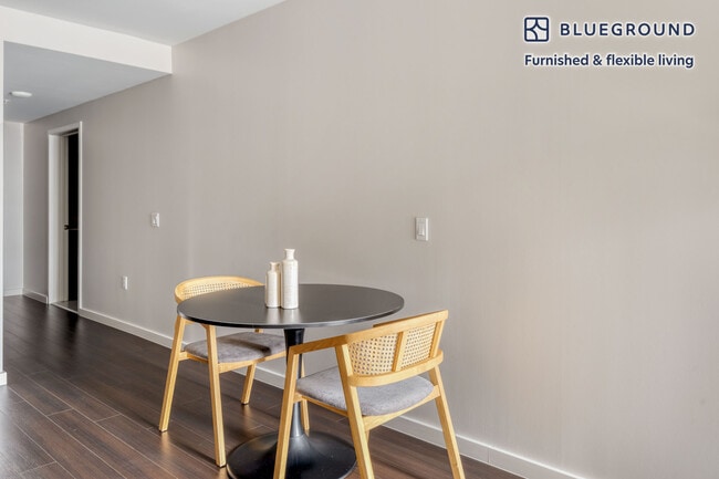 Photo - 150 Van Ness Ave Unidad FL12-ID1472