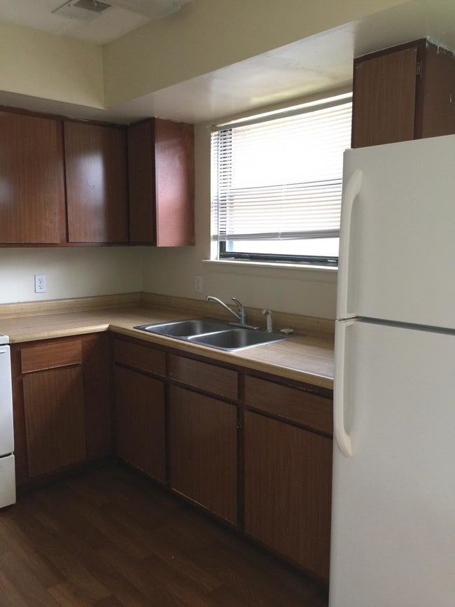 Photo - Regency Park Apartments