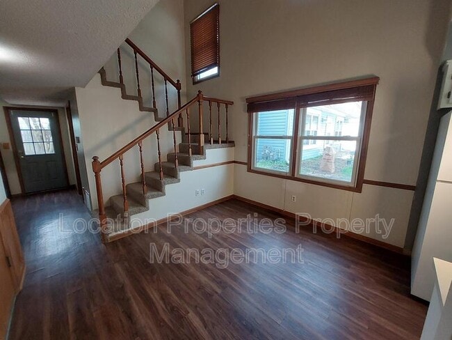 Photo - 1903 W 3rd St