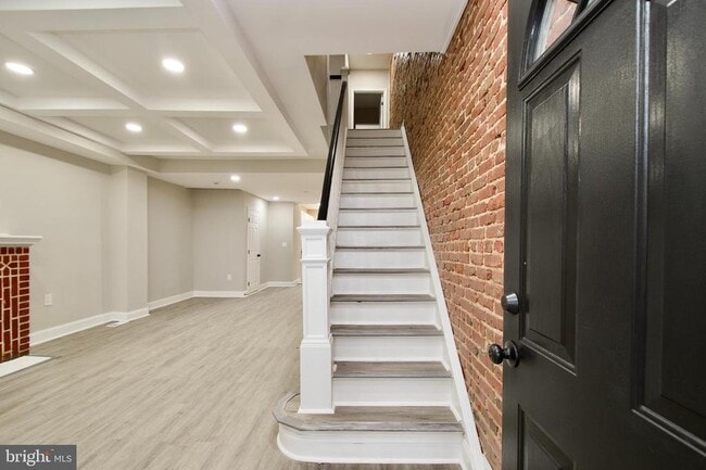 Photo - 2208 Mt Royal Terrace