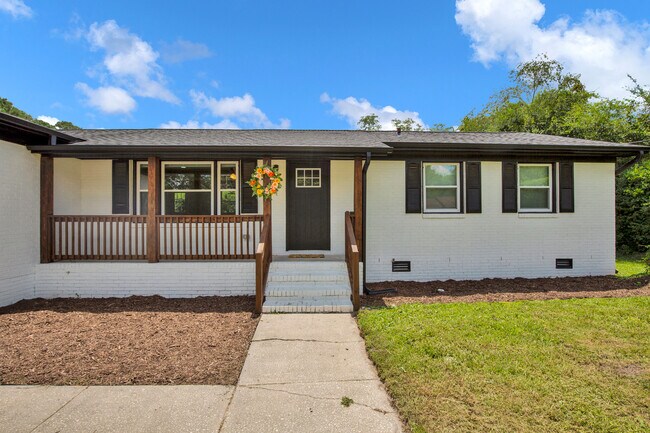 Photo - 7001 Bronwyn St