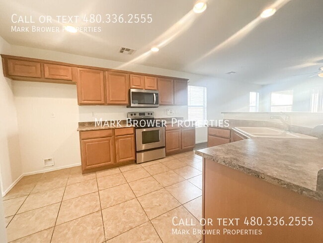 Photo - 1492 E Leaf Rd