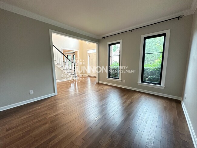 Photo - 4 Bed, 2.5 Bath in Somerset