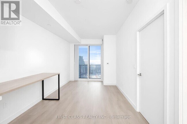 Photo - 8 Eglinton Ave E Unit 3210