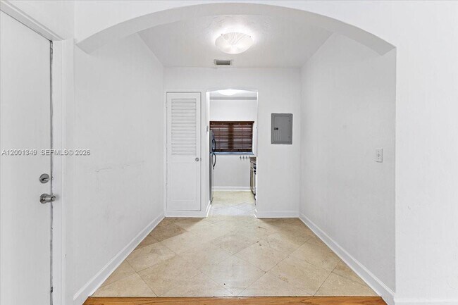 Photo - 1561 Lenox Ave. Unit 4