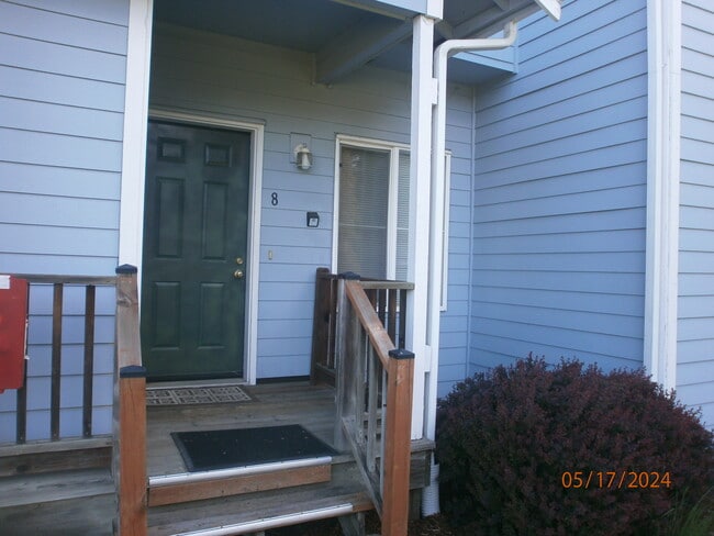 Building Photo - 6317 Barstow Ln SE Unit 8