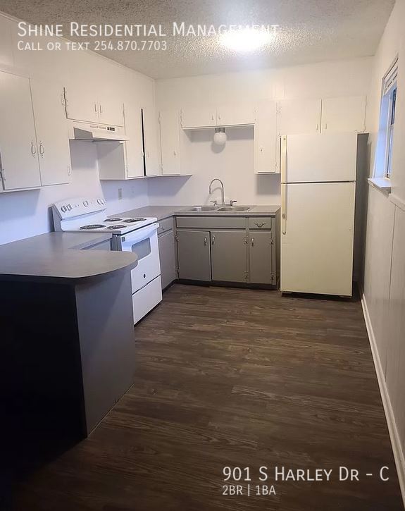 Photo - 901 Harley Dr Unidad C