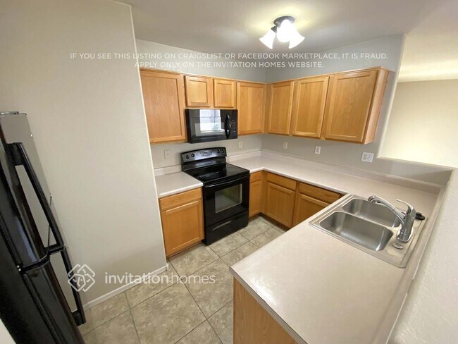 Photo - 7240 W Hess Ave