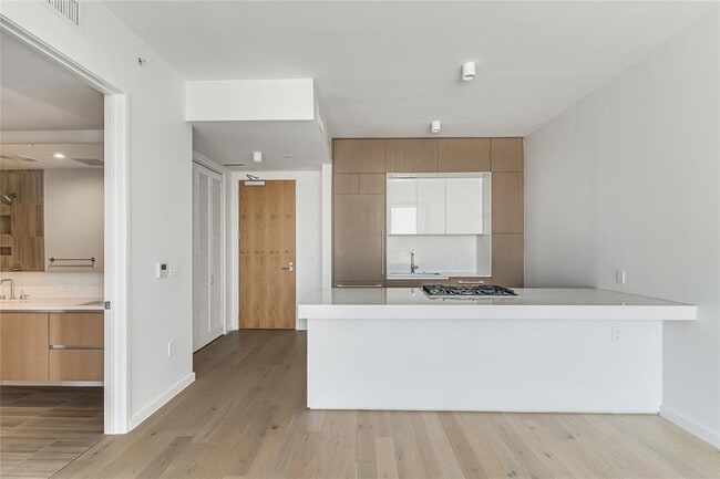 Photo - 313 W 17th St Unit 1202