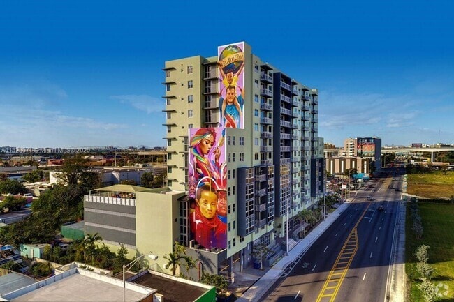 Building Photo - 3530 NW 36th St Unit 1305 Rental