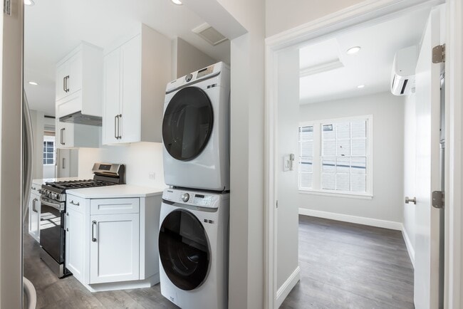 9927A - Durant Drive Apartments